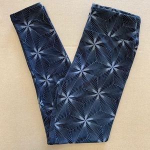 LuLaRoe OS Starburst Leggings